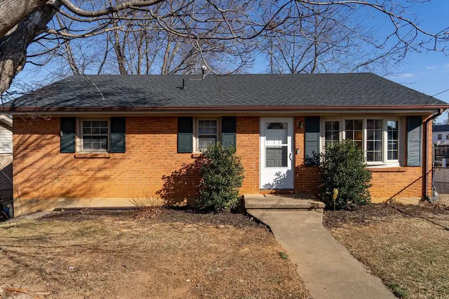 215 George St, Staunton, VA 24401 - Image #2