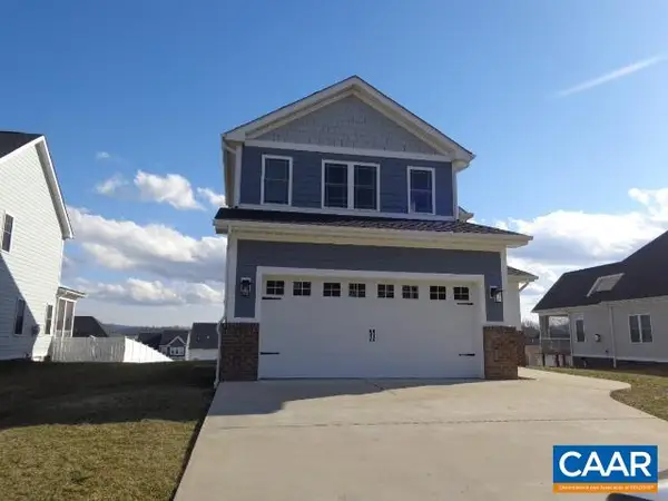 208 Windsor Dr, Fishersville, VA 22939