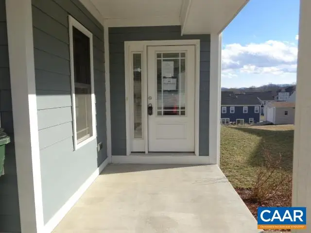 208 Windsor Dr, Fishersville, VA 22939 - #3