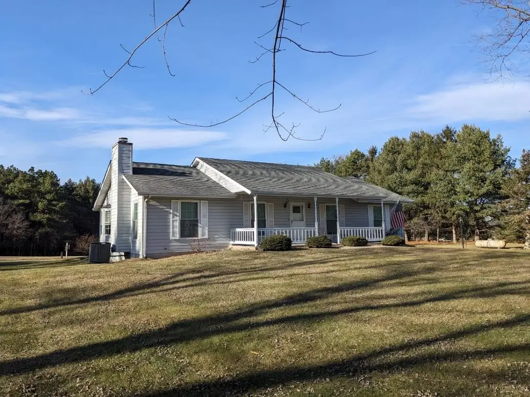 916 Battlefield Bluff Dr, New Market, VA 22844 - #1