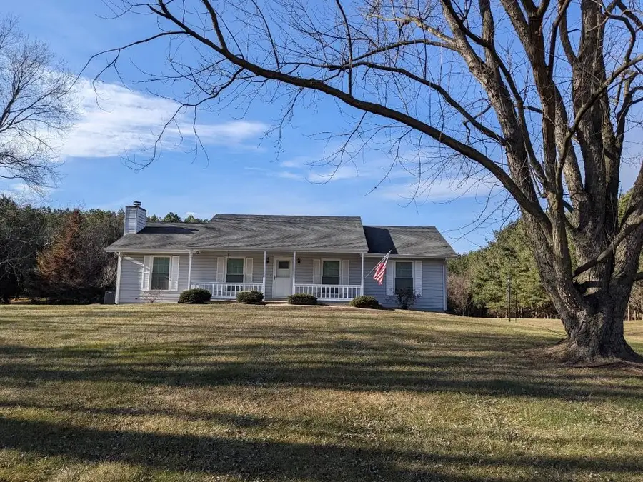 916 Battlefield Bluff Dr, New Market, VA 22844 - #2