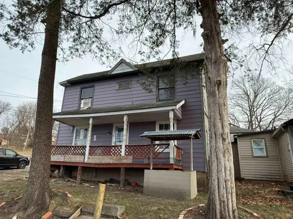 813 7th St, Waynesboro, VA 22980