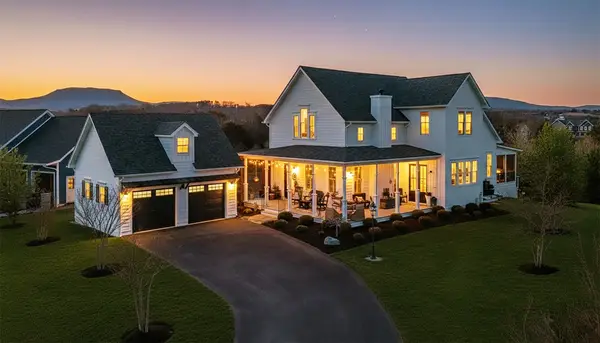 10 Cora Ln, Lexington, VA 24450