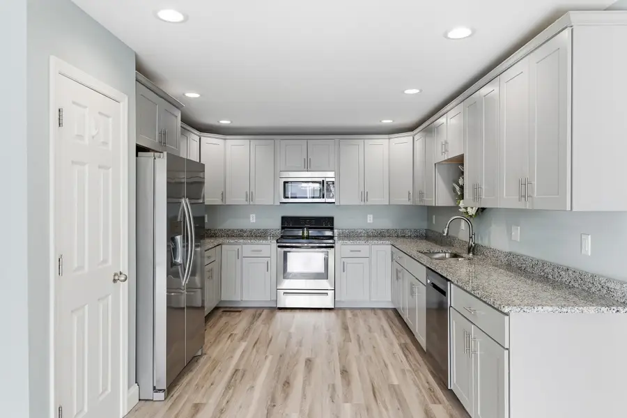 136 Millstone St, Bridgewater, VA 22812 - #2