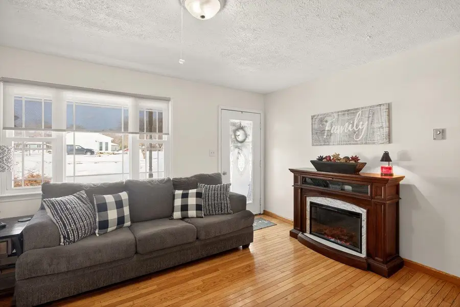 1960 Mccall Dr, Dayton, VA 22821 - #3