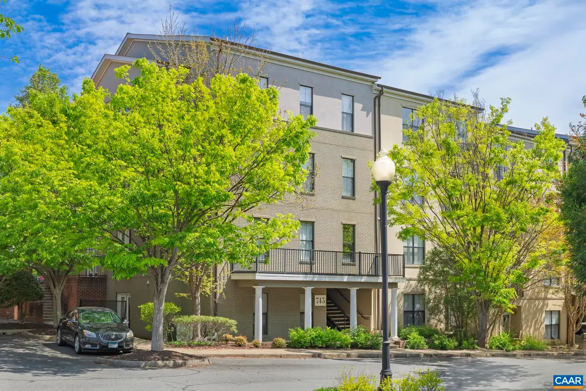745 Walker Sq, Charlottesville, VA 22903 - Image #1