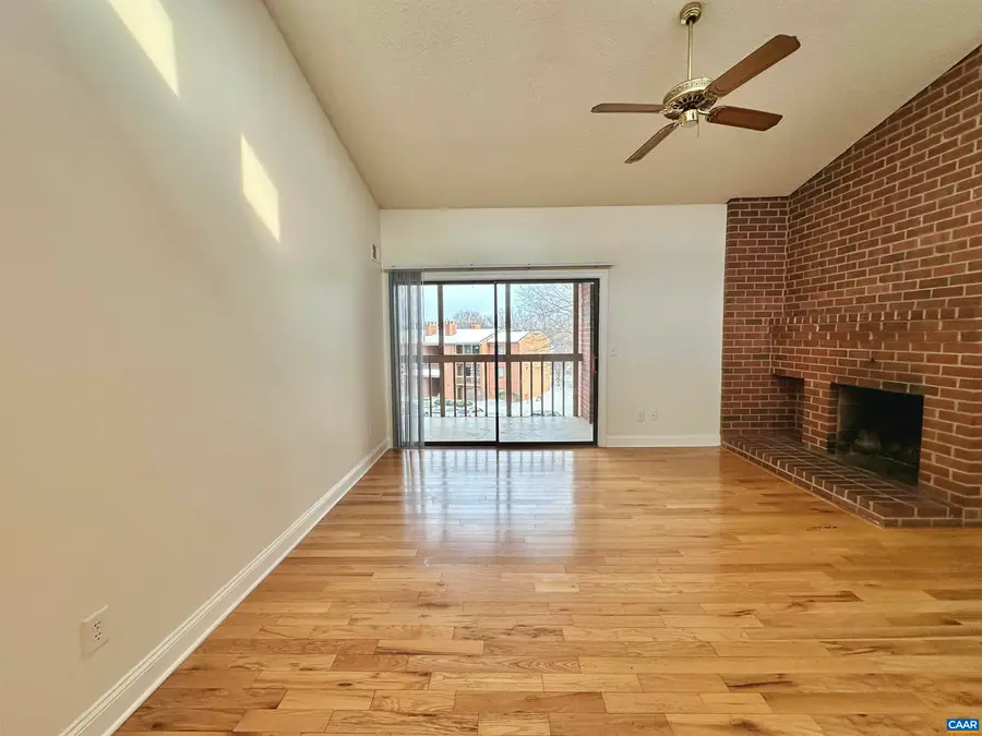 138 Green Turtle Ln, Charlottesville, VA 22901 - Image #3