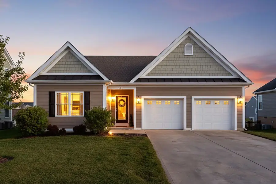 228 Windsor Dr, Fishersville, VA 22939 - Image #2