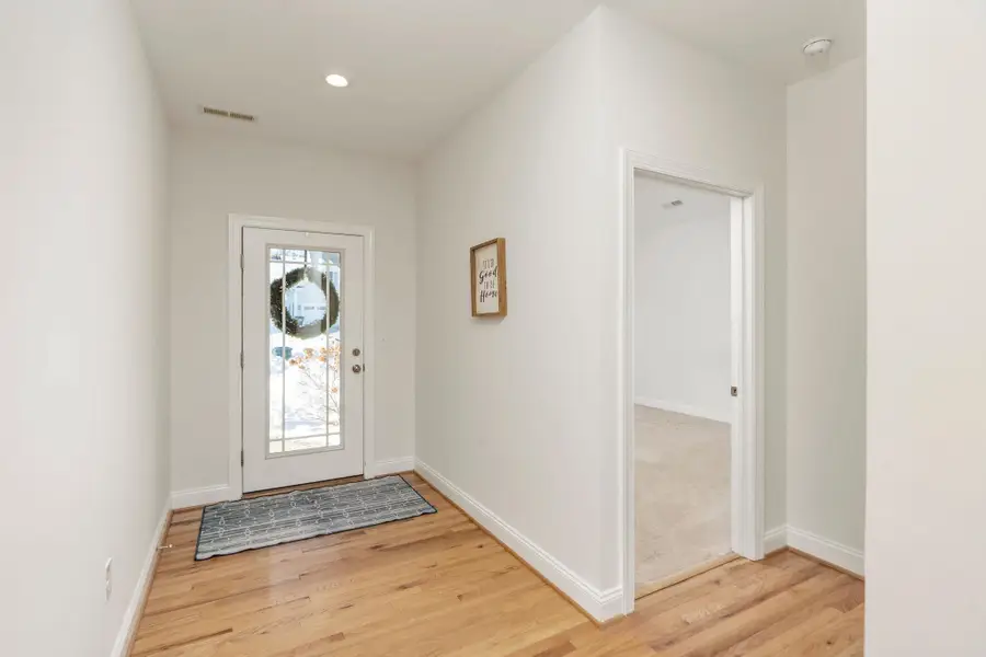 228 Windsor Dr, Fishersville, VA 22939 - Image #3