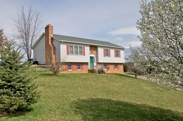 150 Boundary Line Lane, Lexington, VA 24450