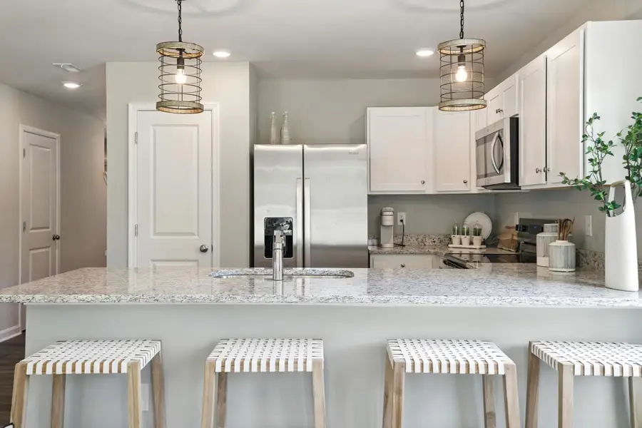 129 Berrets Ln, Waynesboro, VA 22980 - Image #2