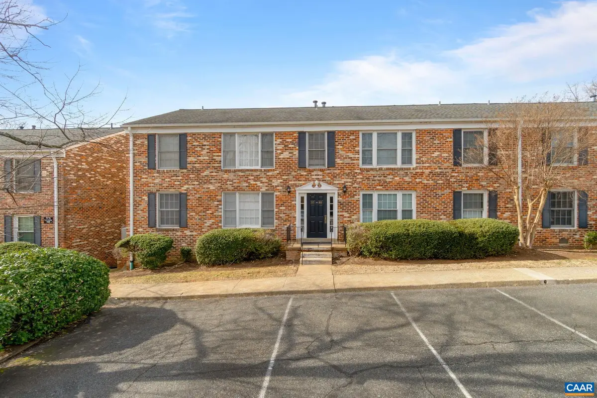 2527 Hydraulic Rd, Charlottesville, VA 22901 - Image #1