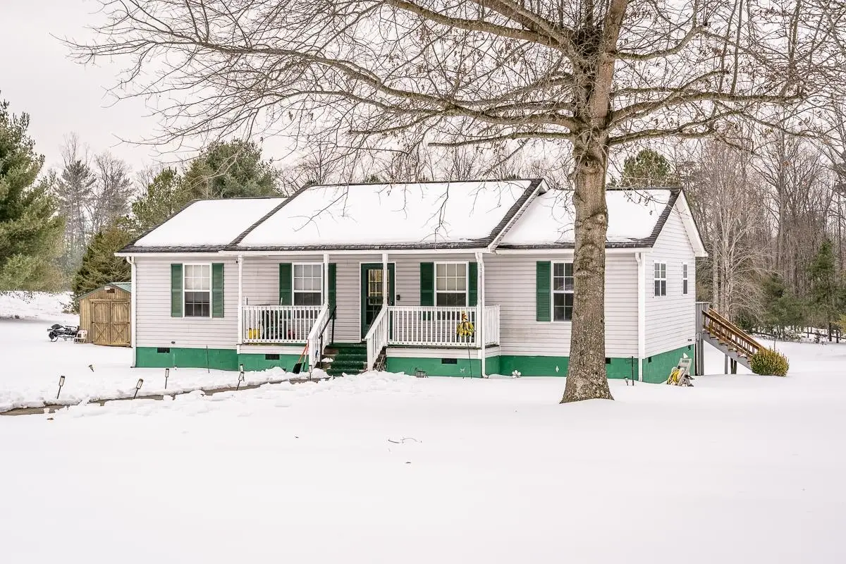 190 Martin Ln, Palmyra, VA 22963 - Image #1