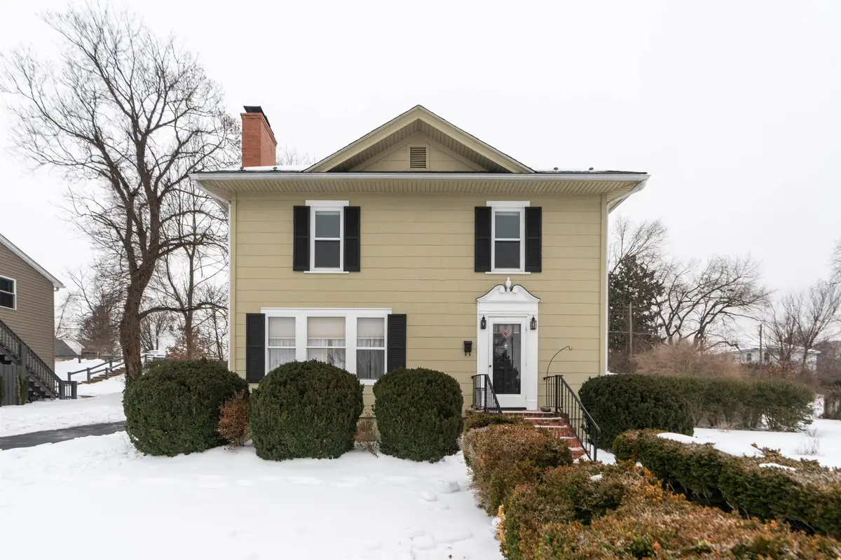 528 Locust Ave, Waynesboro, VA 22980 - Image #1