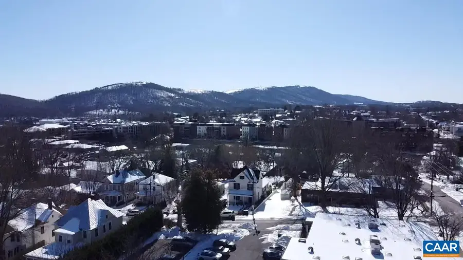320 B 11th St, Charlottesville, VA 22902 - #3