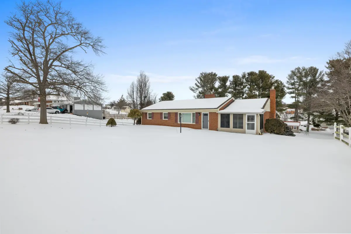 1034 Ladd Rd, Waynesboro, VA 22980 - #1