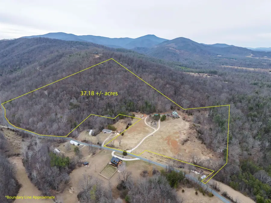 516 Slapp Creek Rd, Amherst, VA 24521 - #2