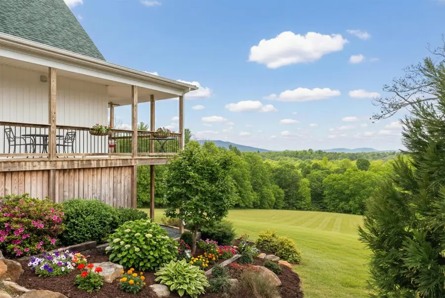516 Slapp Creek Rd, Amherst, VA 24521 - #3