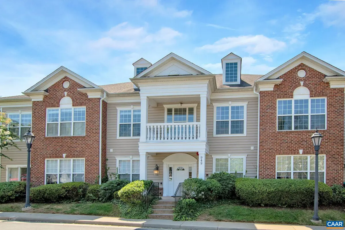 949 Glenwood Station Ln, Charlottesville, VA 22901 - #1