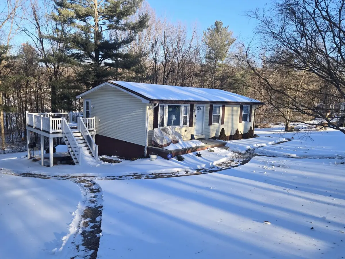 8955 Koontz Corner Rd, Plains, VA 22802 - Image #1