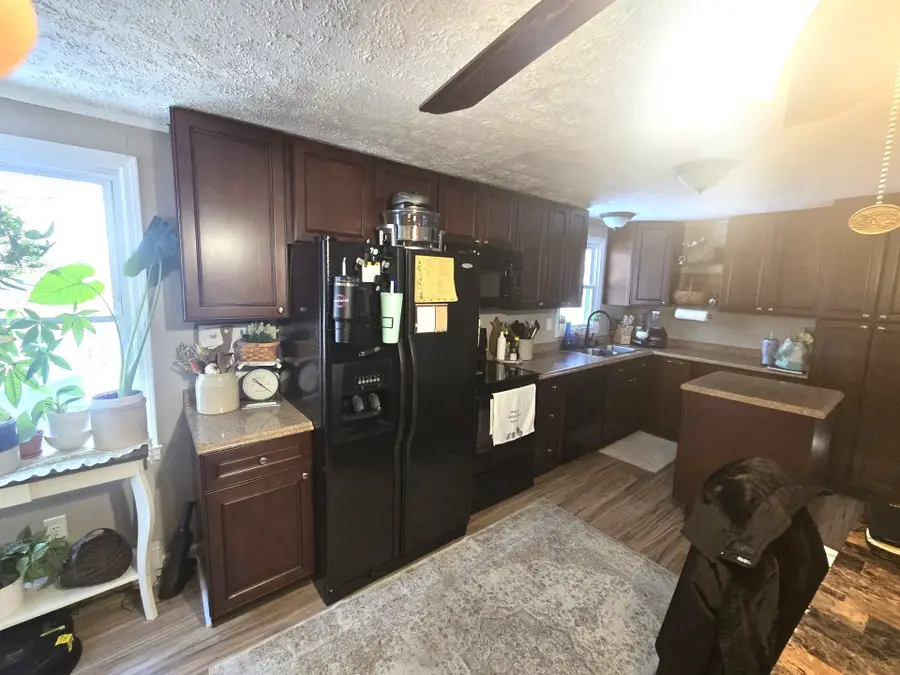 8955 Koontz Corner Rd, Plains, VA 22802 - Image #3