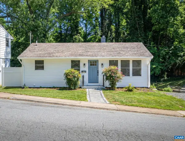 102 Baker St N, Charlottesville, VA 22901