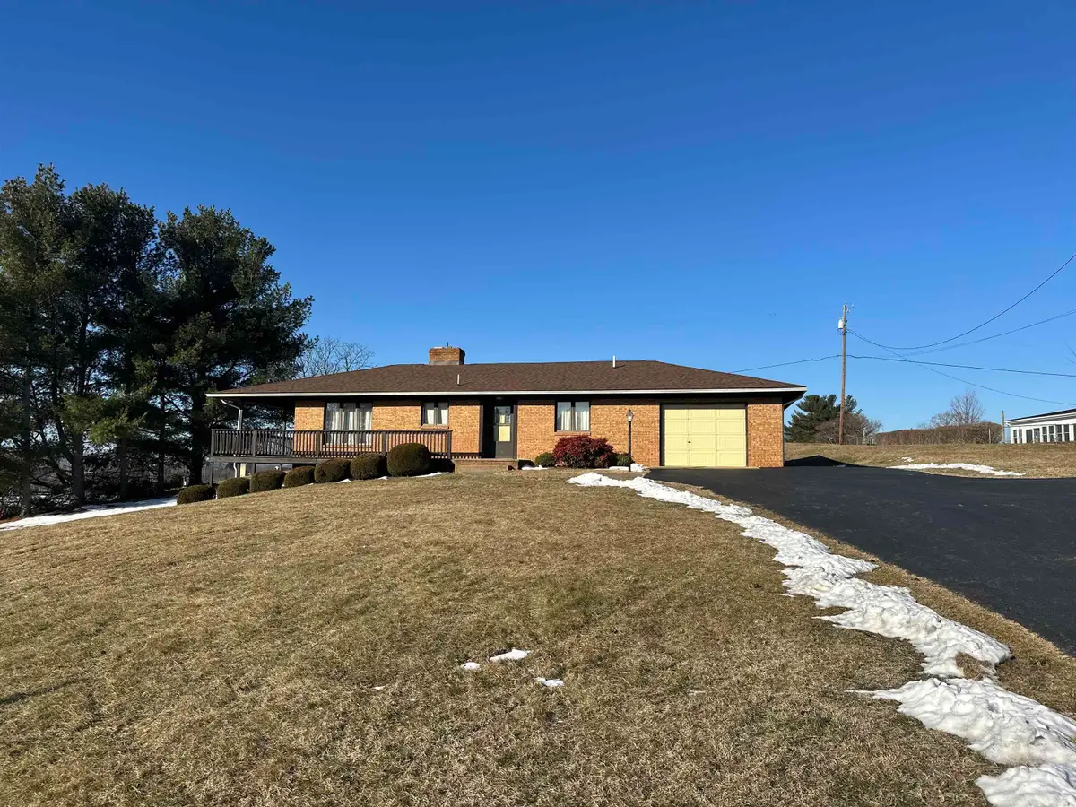 153 Sylvan Dr, Stuarts Draft, VA 24477 - #1