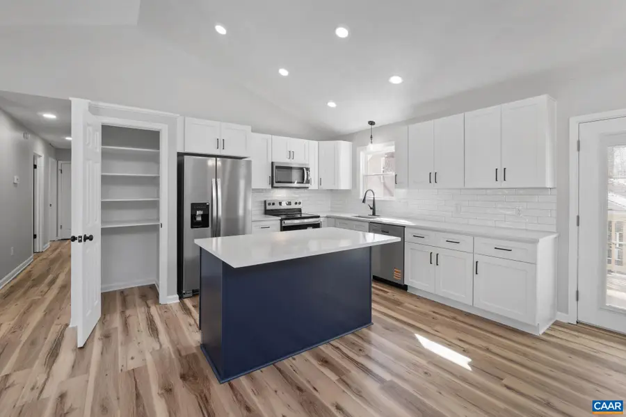 820 Jefferson Dr, Palmyra, VA 22963 - #3