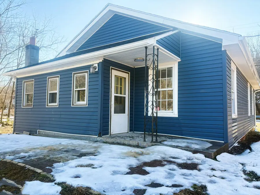 1473 Tenth St, Waynesboro, VA 22980 - #2