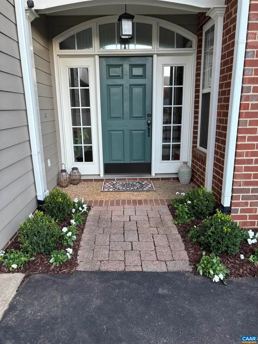 732 Russet Rd, Crozet, VA 22932 - #3