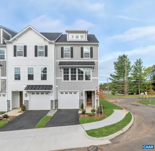 282 Gibraltar Dr, Waynesboro, VA 22980