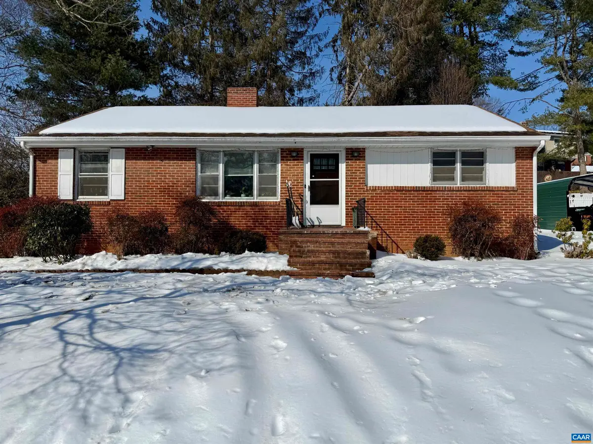 908 Belmore Ave, Staunton, VA 24401 - #1