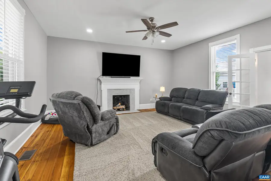 260 Main St N, Amherst, VA 24521 - #3