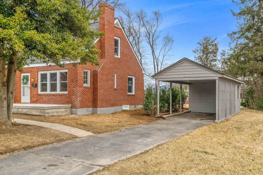 300 Alphin Ave, Waynesboro, VA 22980 - #3