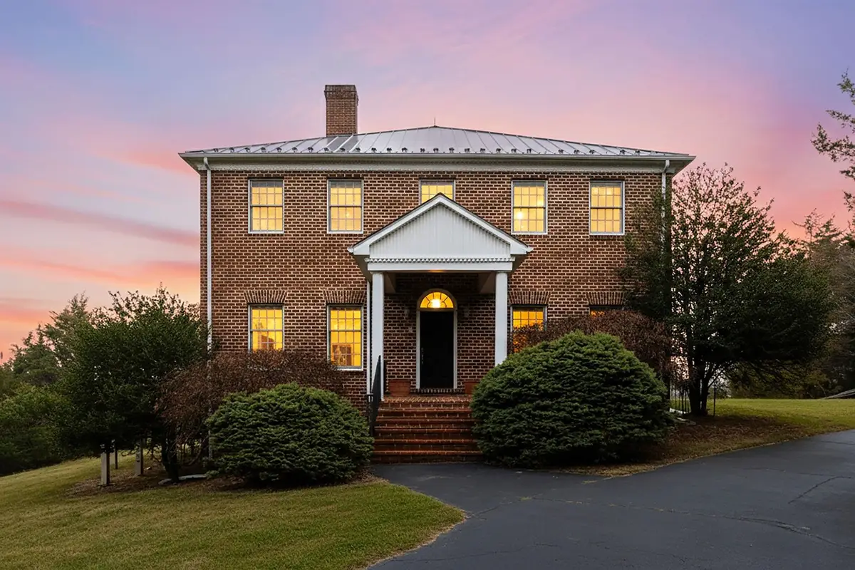 3 Walnut Valley Ln, Weyers Cave, VA 24486 - #1