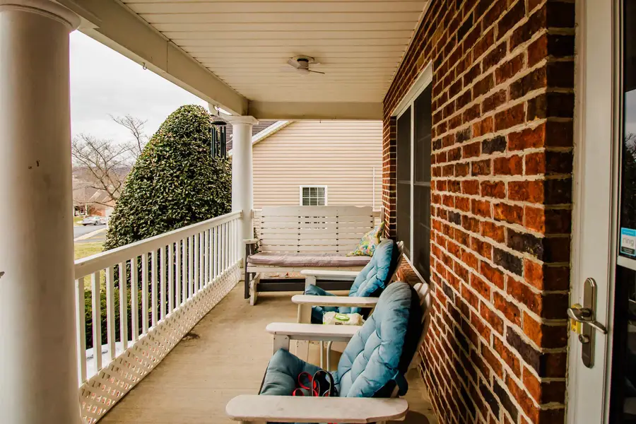 386 Hickory Grove Cir, Harrisonburg, VA 22801 - #2