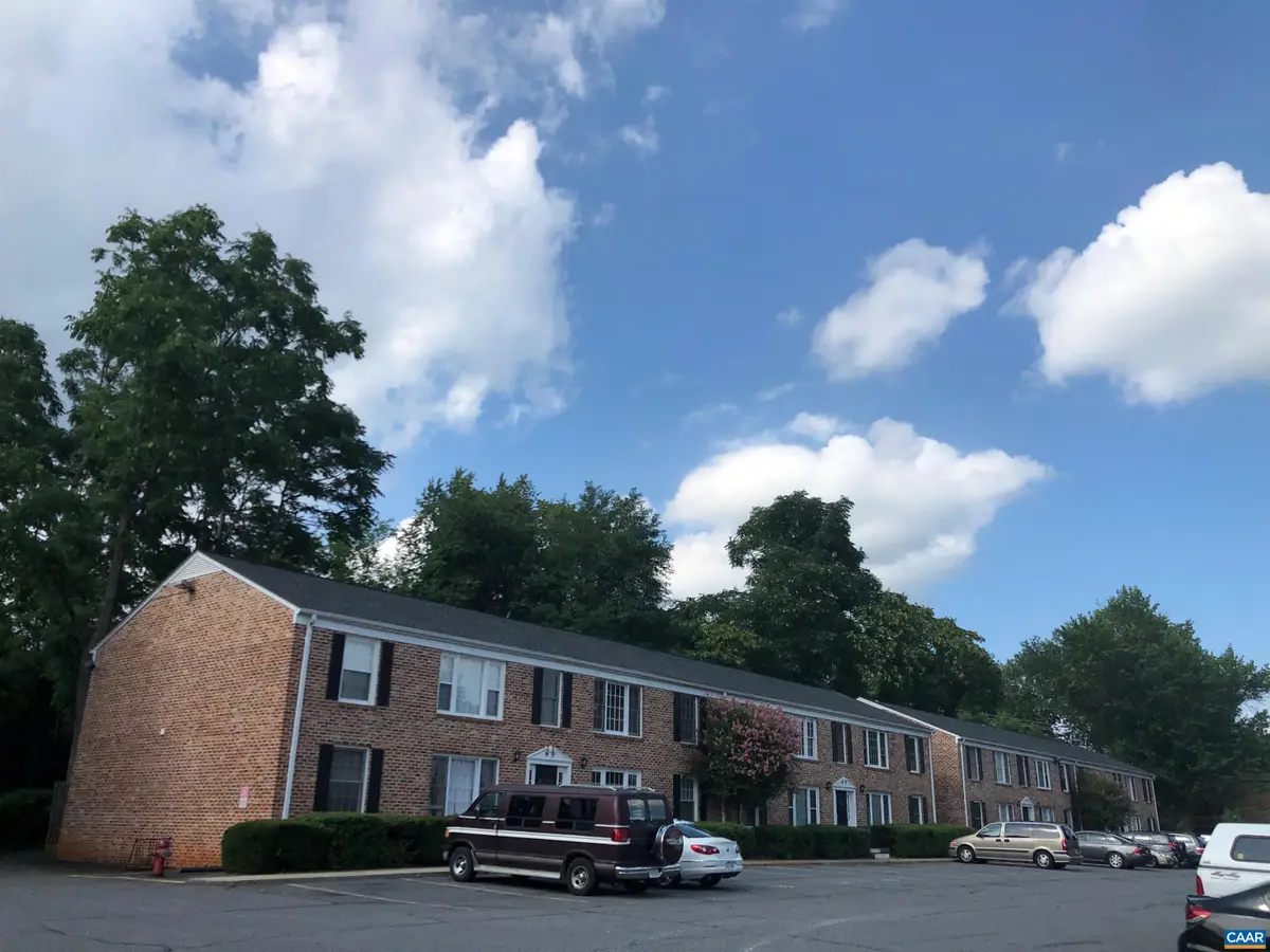 2517 Hydraulic Rd, Charlottesville, VA 22901 - #1