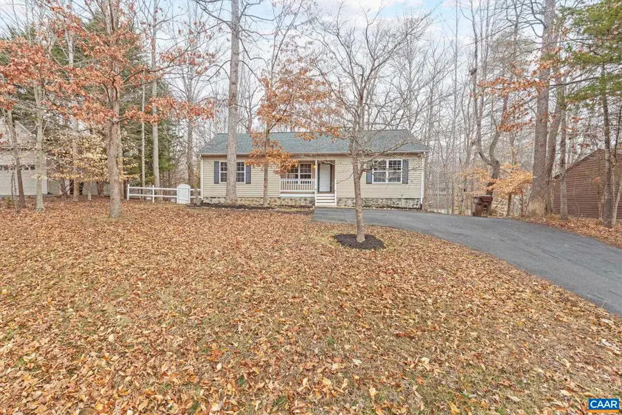 32 Brougham Rd, Palmyra, VA 22963 - #2