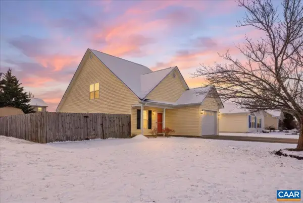 212 Inglecress Rd, Waynesboro, VA 22980