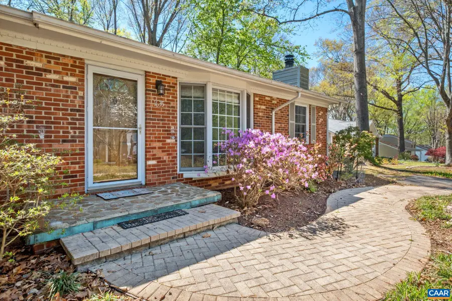 1635 Poes Ln, Charlottesville, VA 22911 - #3