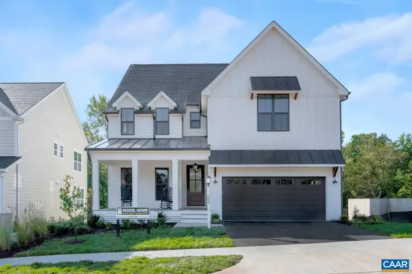 39 Borthwick St, Crozet, VA 22932