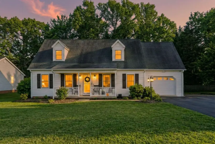 241 Bowmans Run Dr, Stuarts Draft, VA 24477 - #3