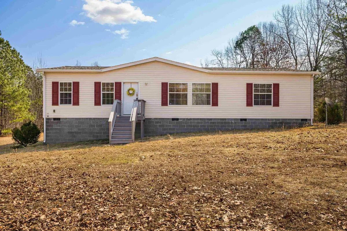 12090 Constitution Rte S, Scottsville, VA 24590 - #1