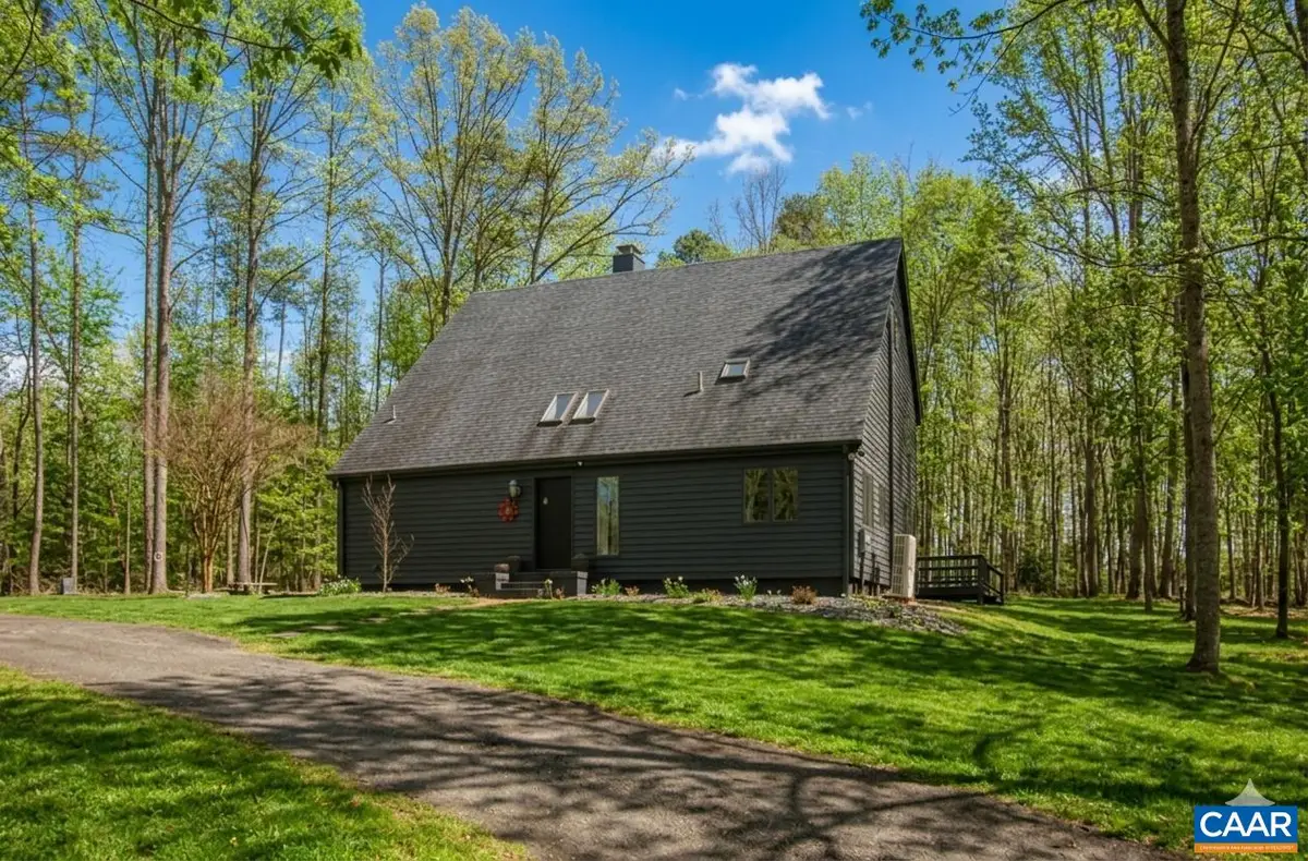 5875 Burnett Ln, Advance Mills, VA 22968 - #1