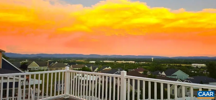 114 Chamberlain Dr, Staunton, VA 24401 - #3