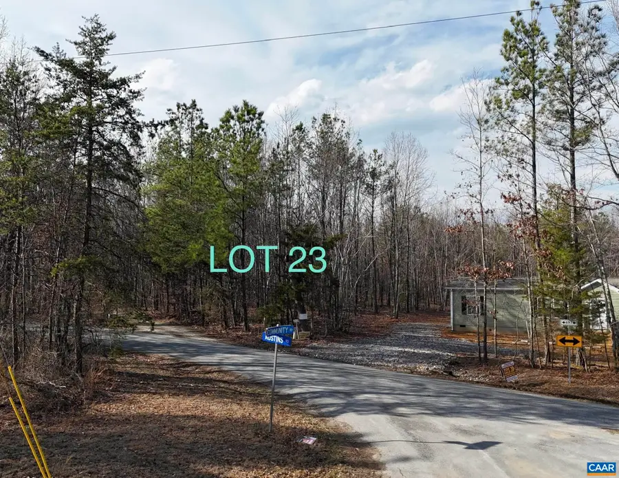 949 Austins Rd, Gladstone, VA 24553 - #2