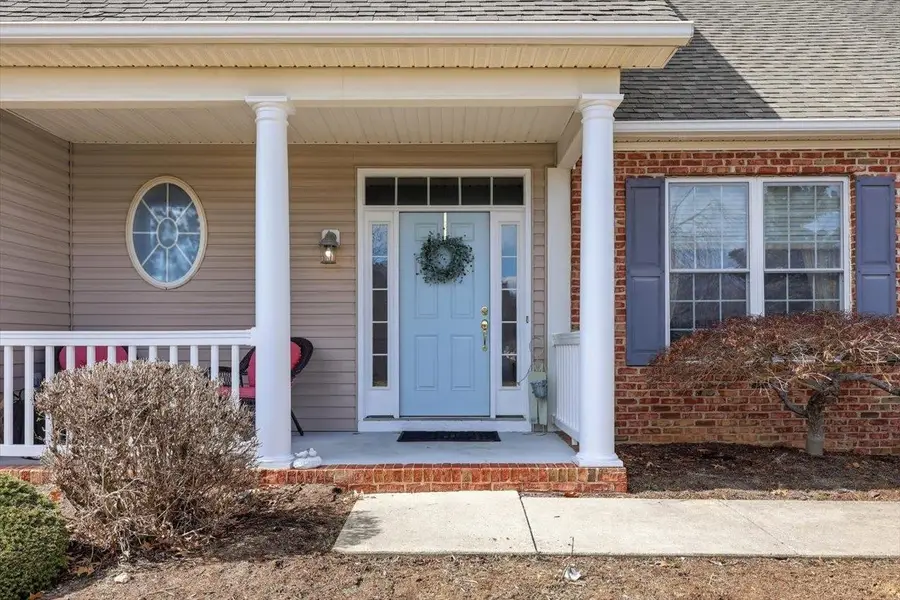 161 Heather Ln, Staunton, VA 24401 - #2