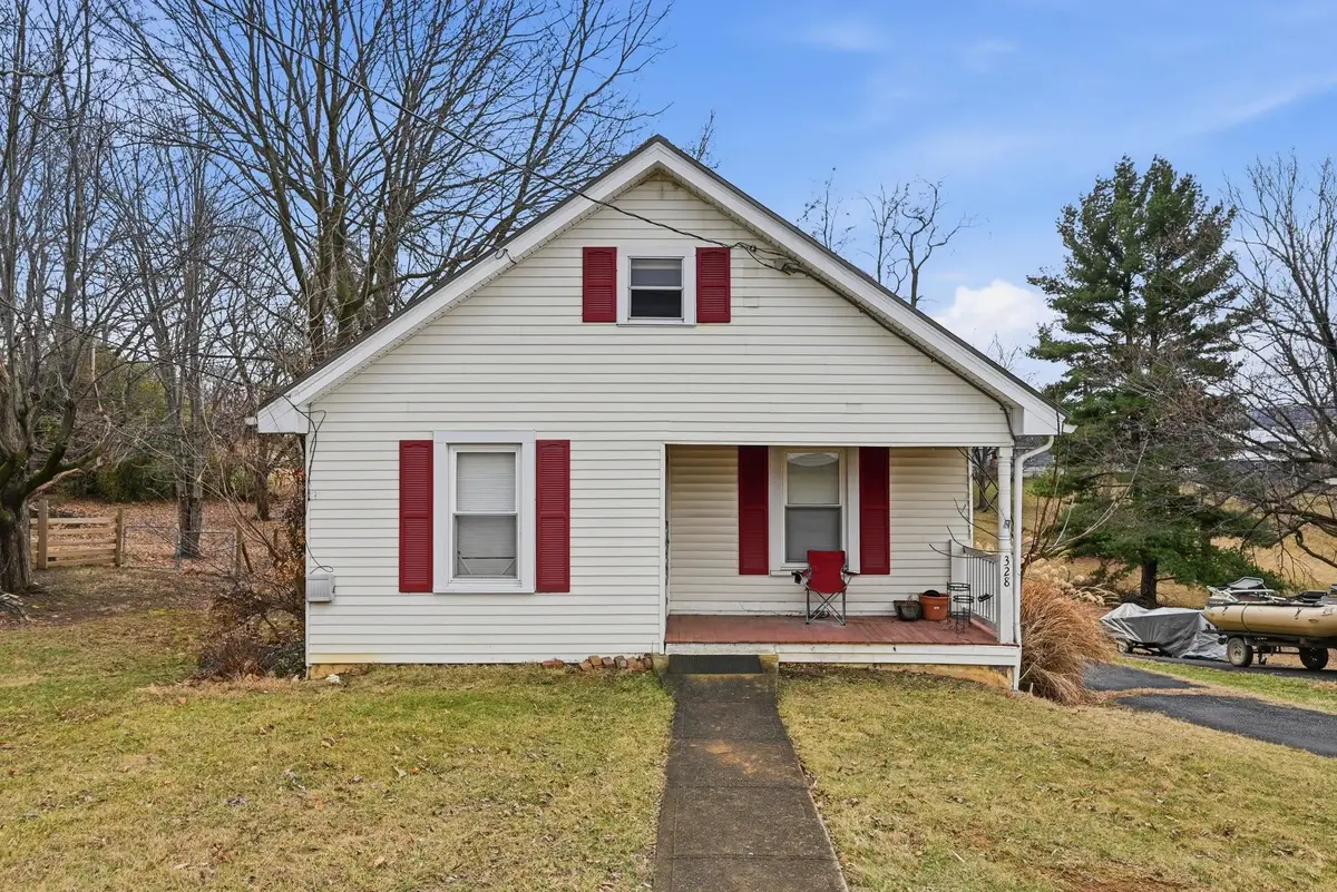 328 Mary Gray Ln, Staunton, VA 24401 - #1
