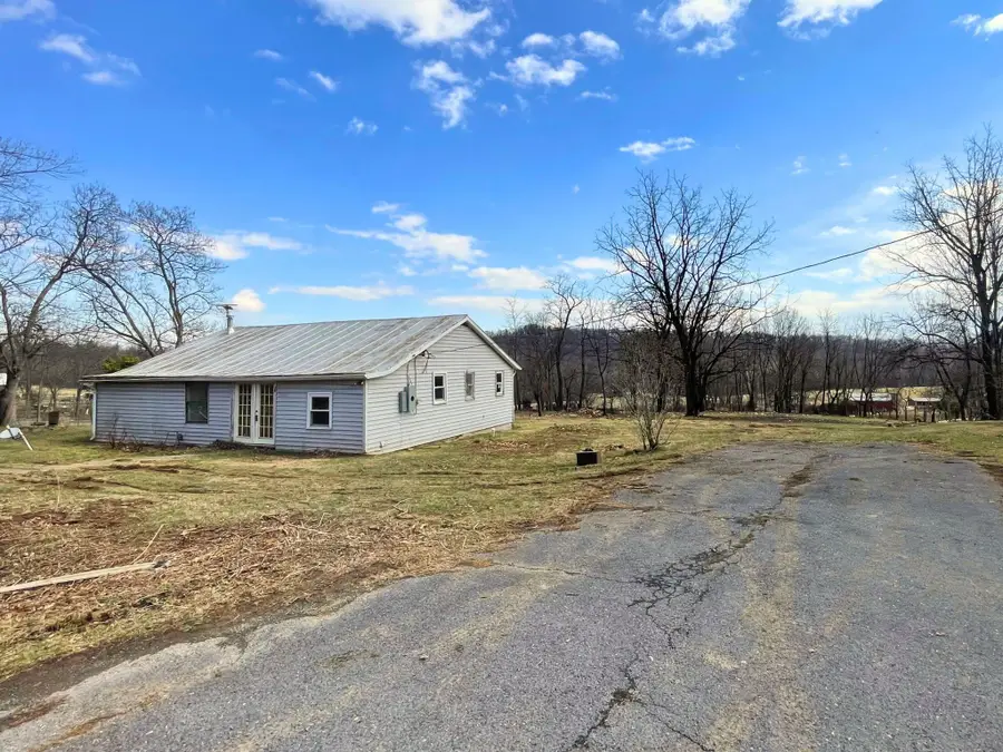 16112 Mountain Rd N, Broadway, VA 22815 - #2