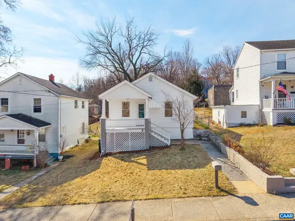 5 Montgomery Ave, Staunton, VA 24401